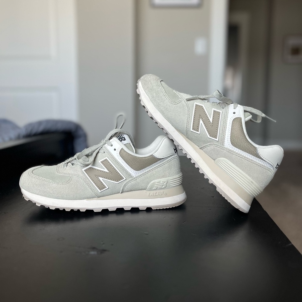 New Balance 574 size 7.5